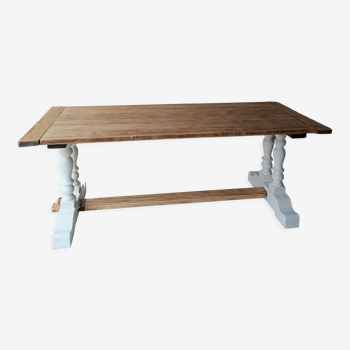 Farmhouse table