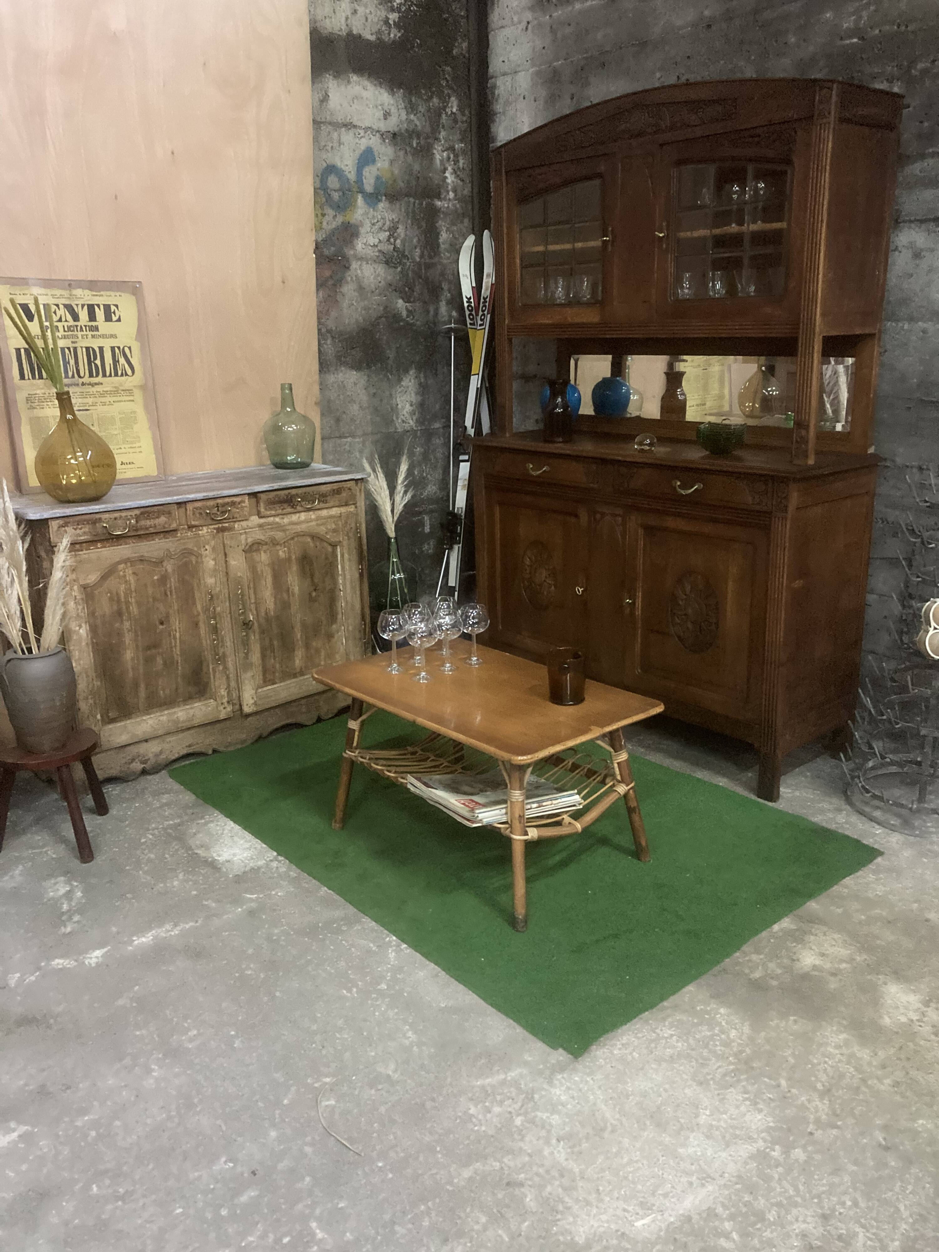 Buffet 18 th raw wood