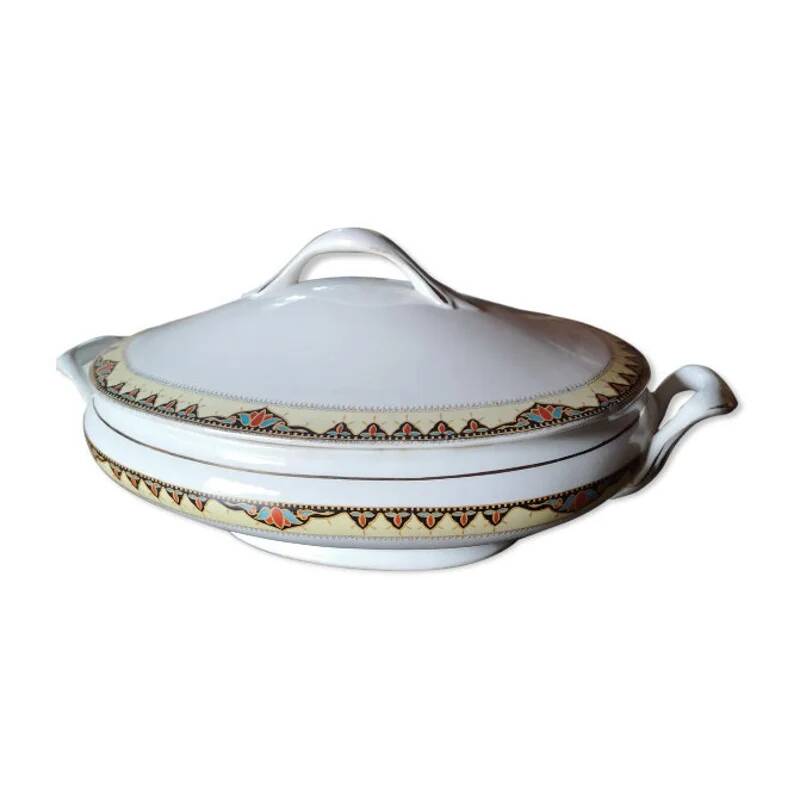 Vintage Earthenware Soup Tureen