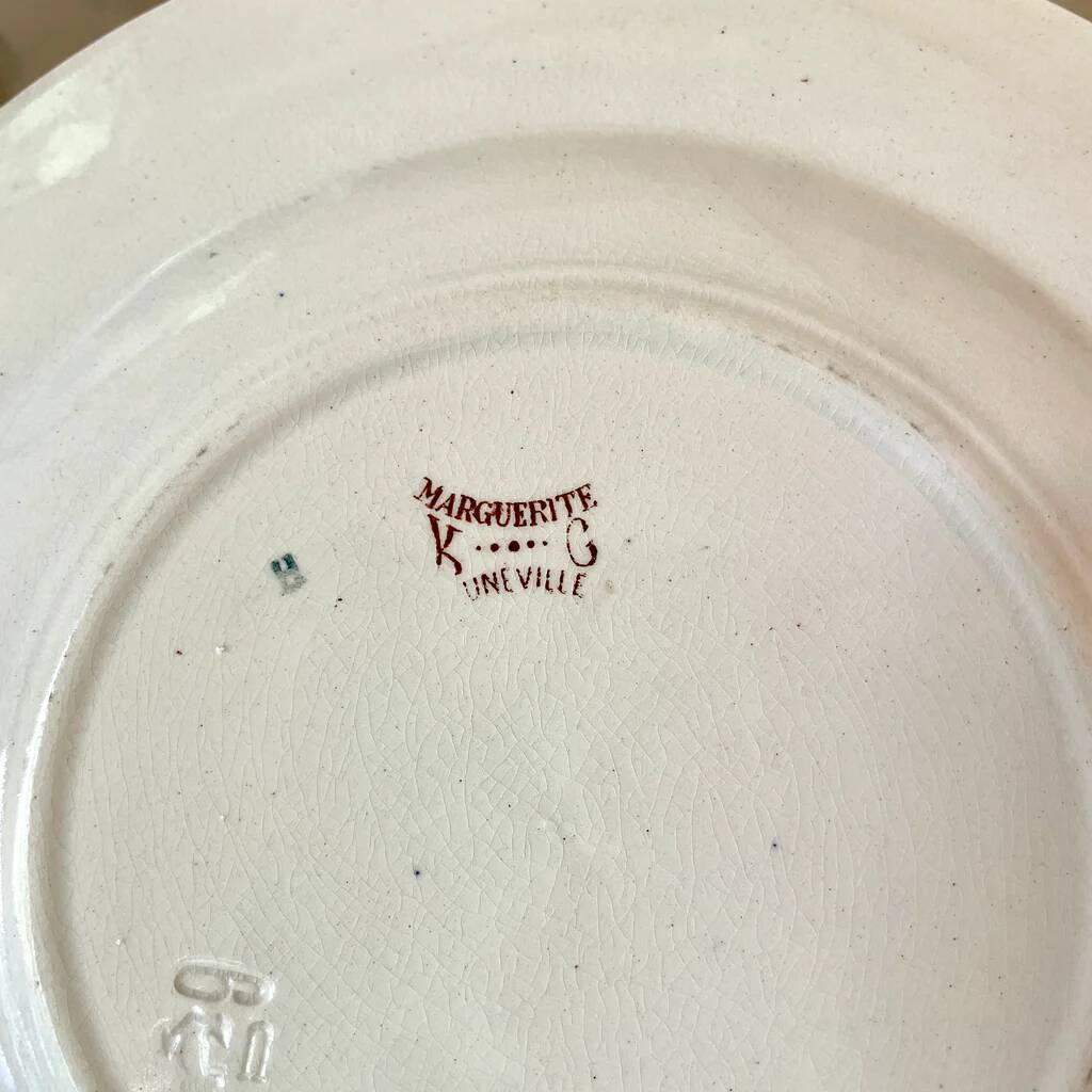 Lunéville earthenware dessert plate, Marguerite model.