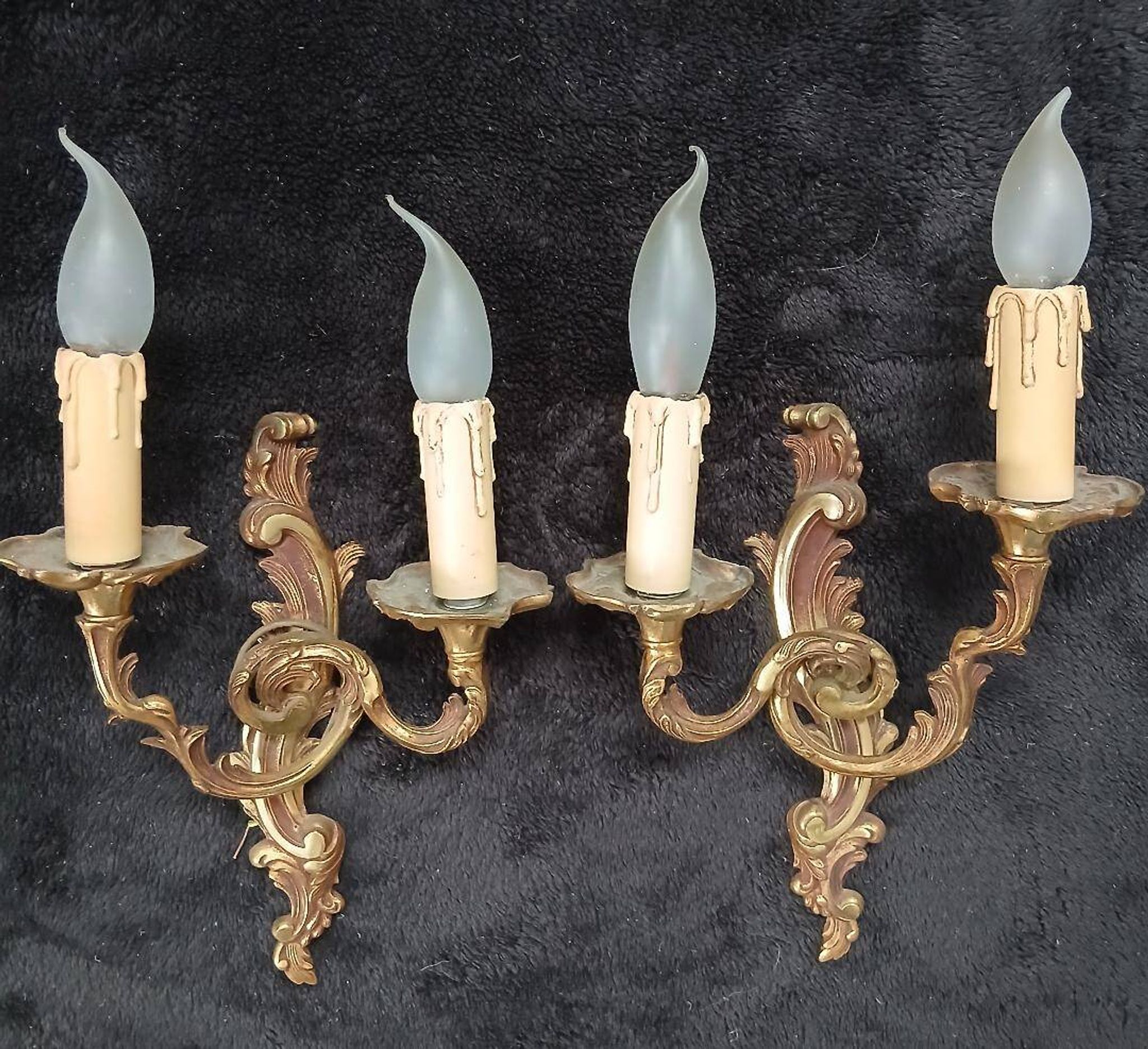 Pair of wall lights in louis xv style - bronze - 32 cm