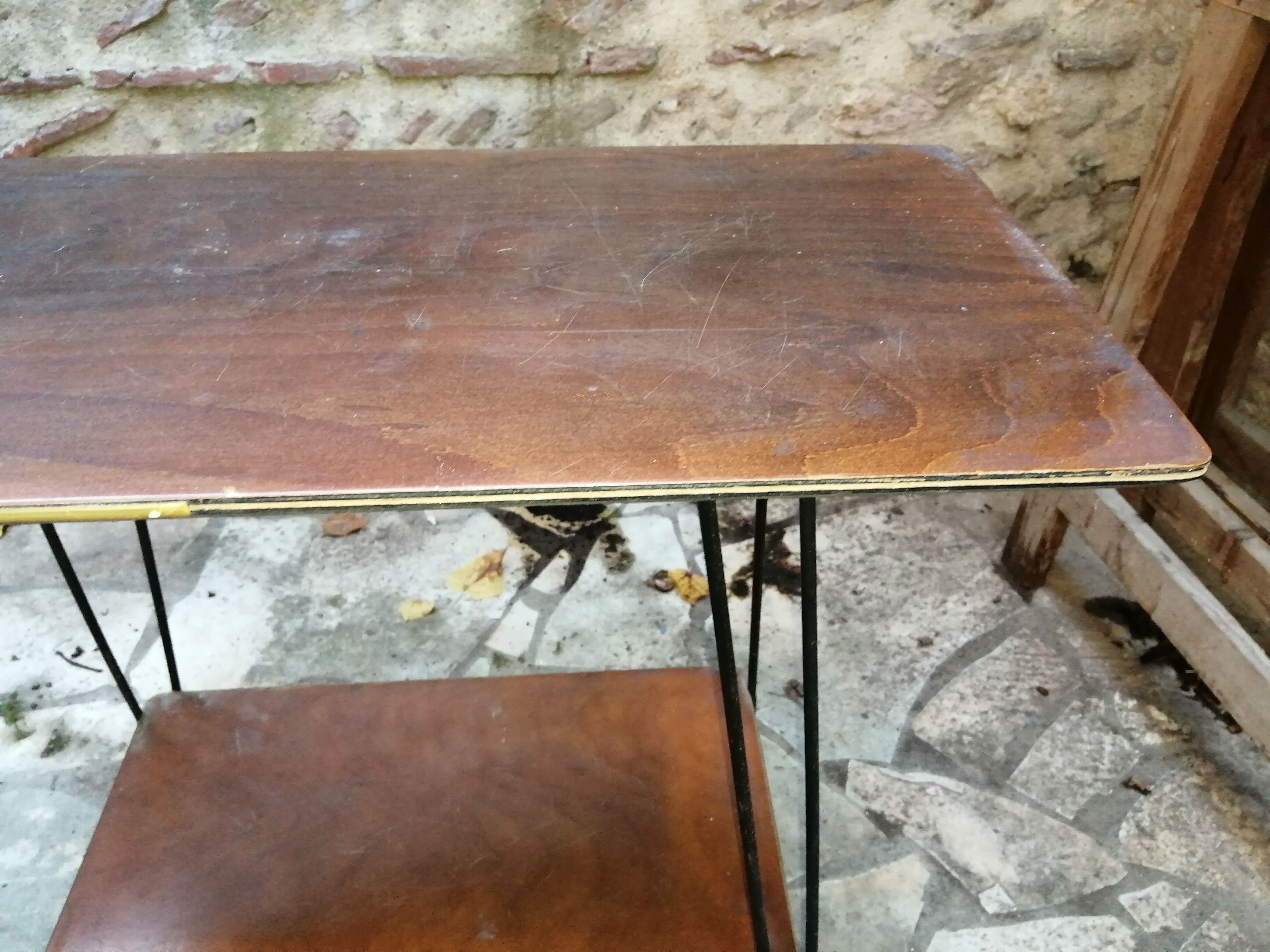 Serving table feet eiffel compass