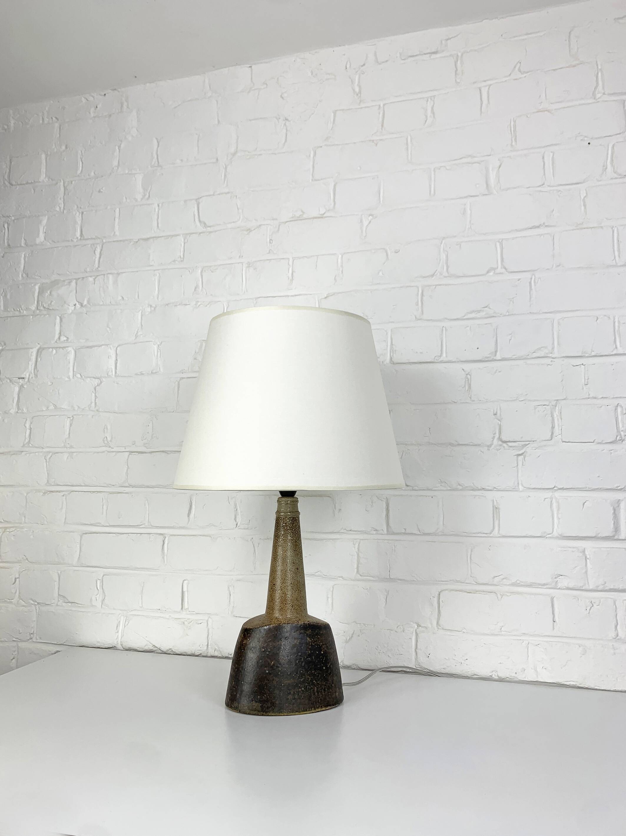 Oval ceramic table lamp, Nils Kähler for HAK, Denmark, 1970