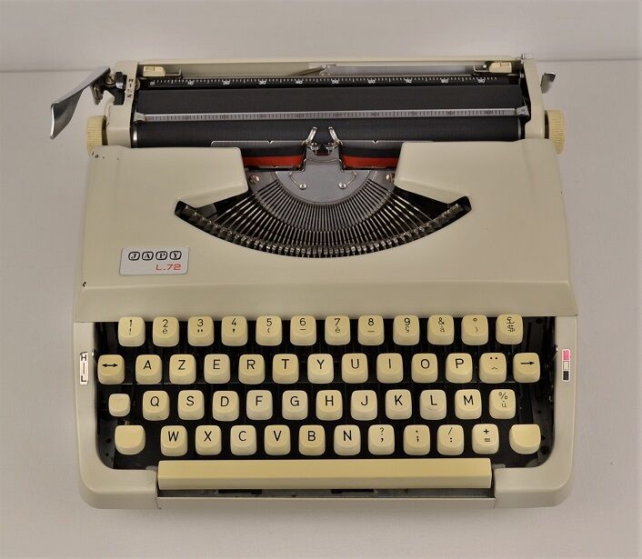 Machine à écrire portative Japy L.72 vintage 1970