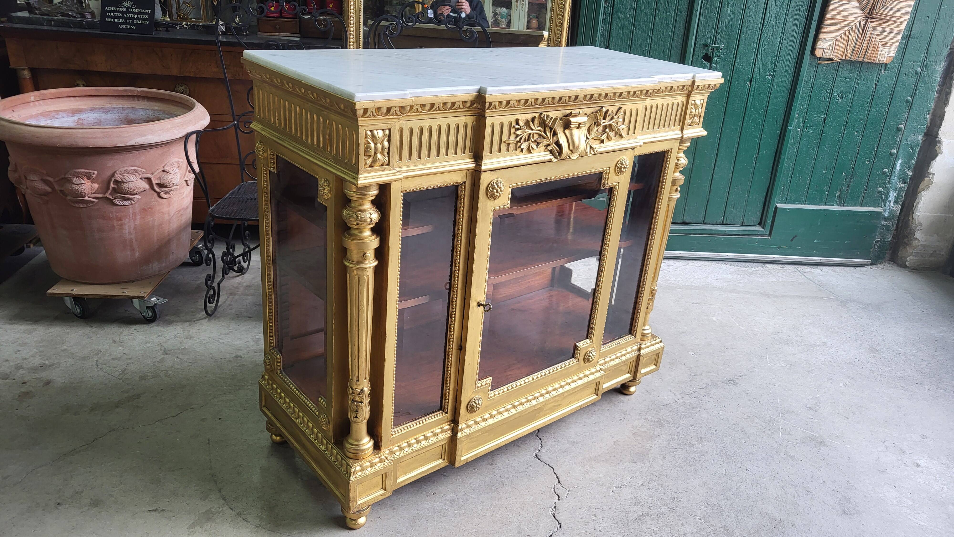 Louis xvi display cabinet in gilded wood
