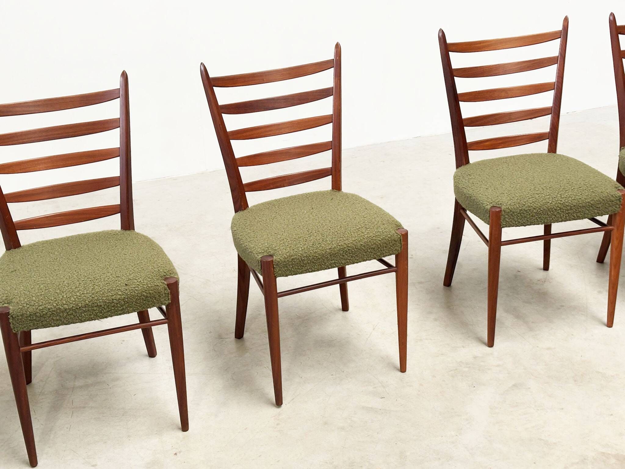 Ensemble de quatre chaises de salle à manger danoises