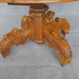 19th century central leg table with extensions