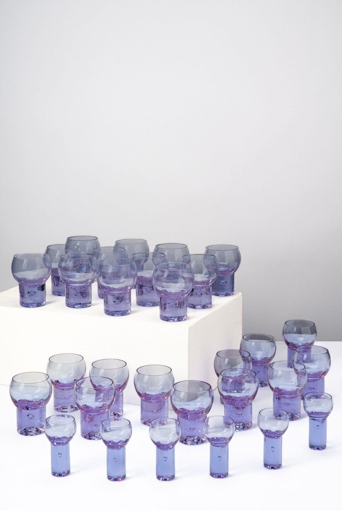 Service Complet 30 Verres Caméléon Sergio Asti pour Arnolfo di Cambio Verre