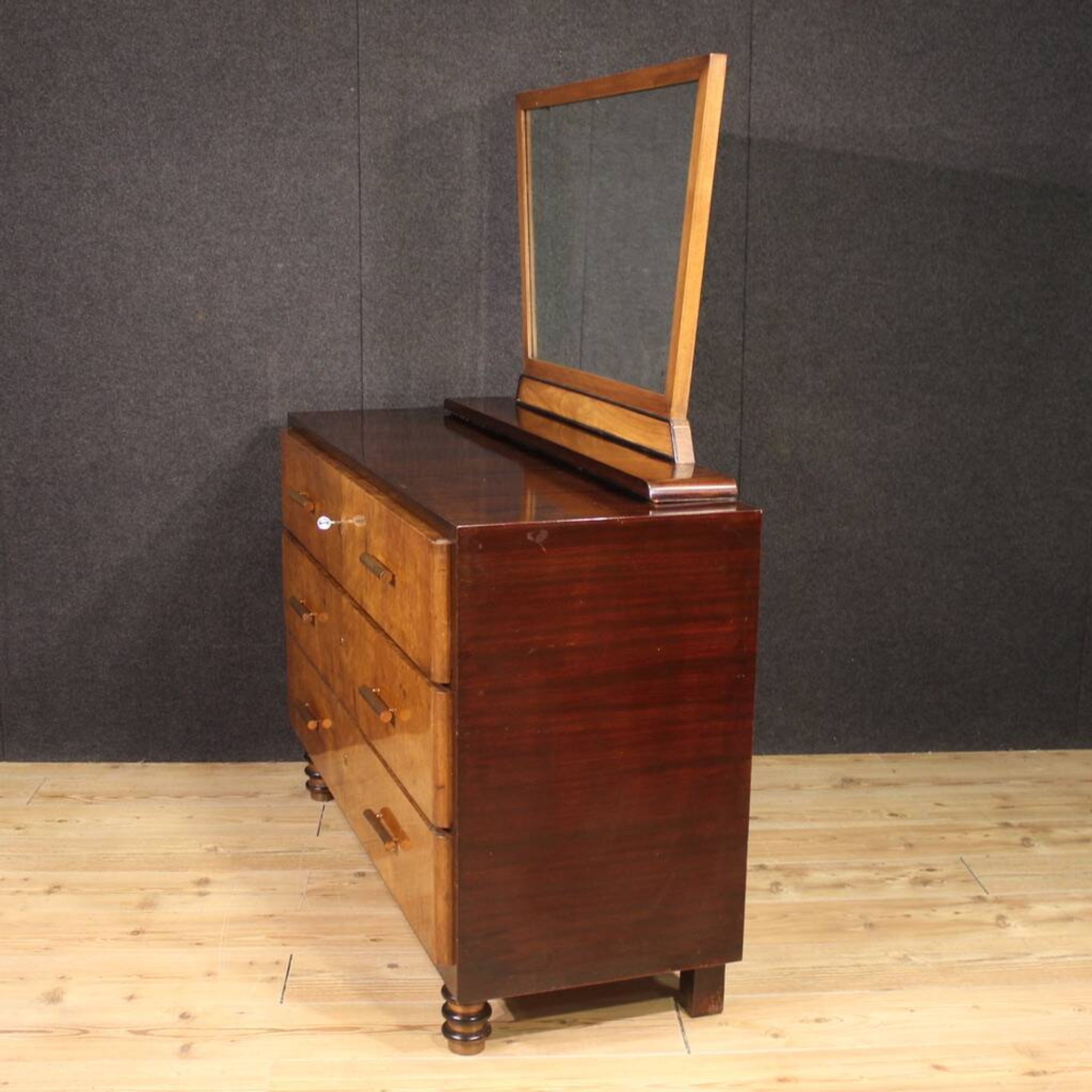 Commode italienne avec miroir des années 1960