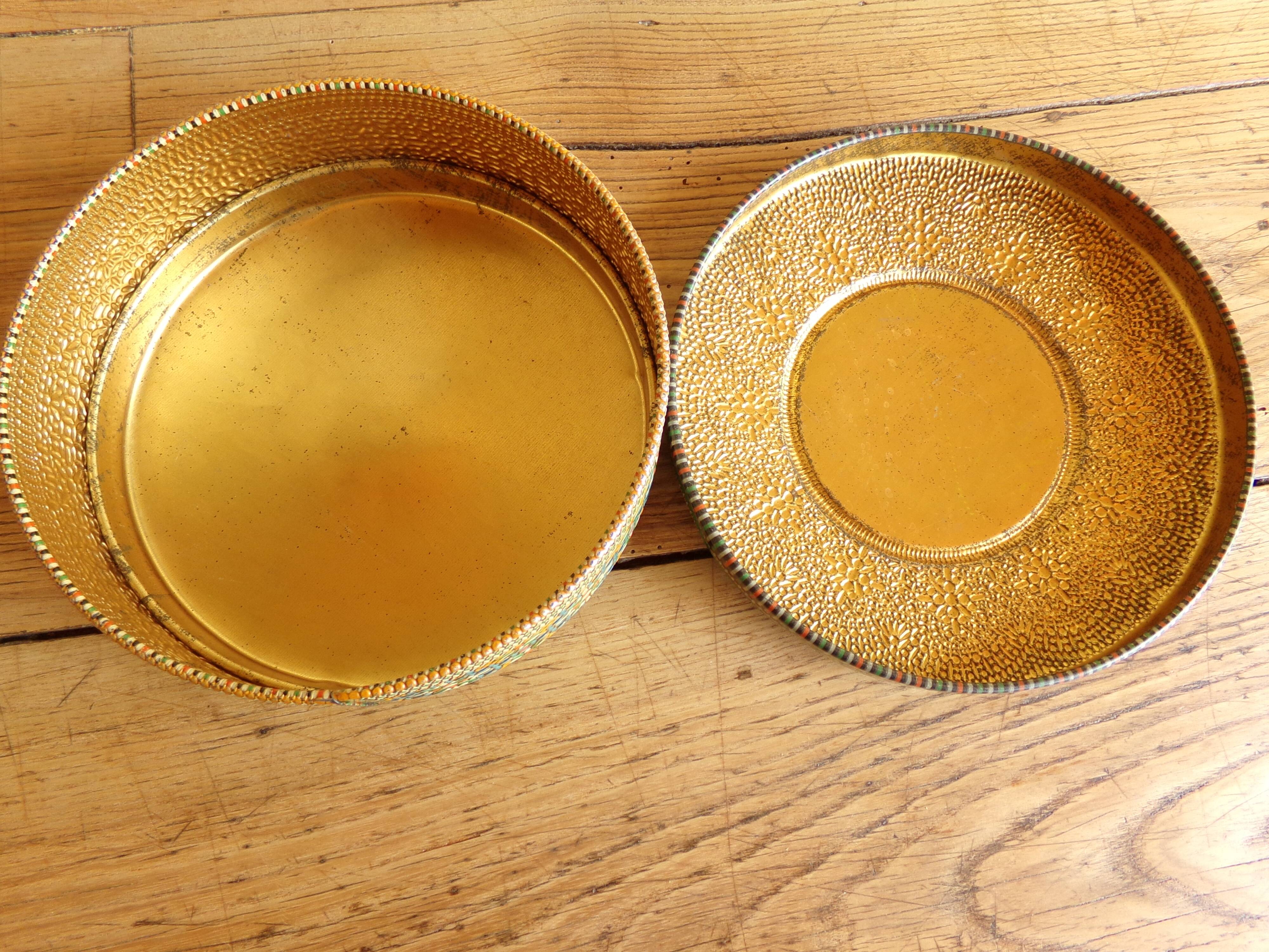 Old metal cookie box floral pattern 40s/50s