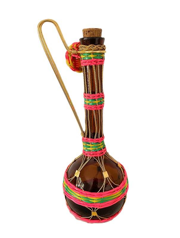 Scoubidou bottle and golden sons