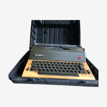 Olympia electric typewriter