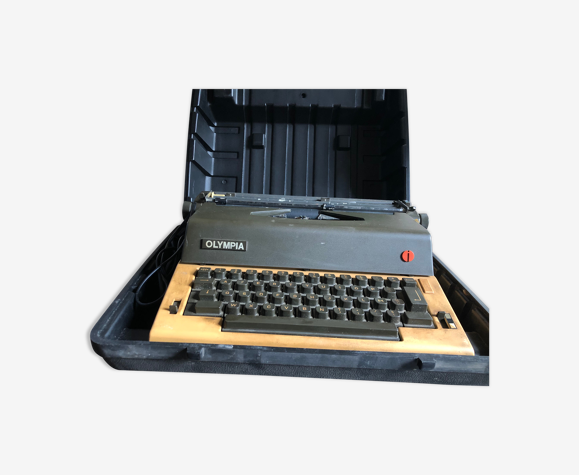 Olympia electric typewriter