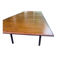 Table scandinave
