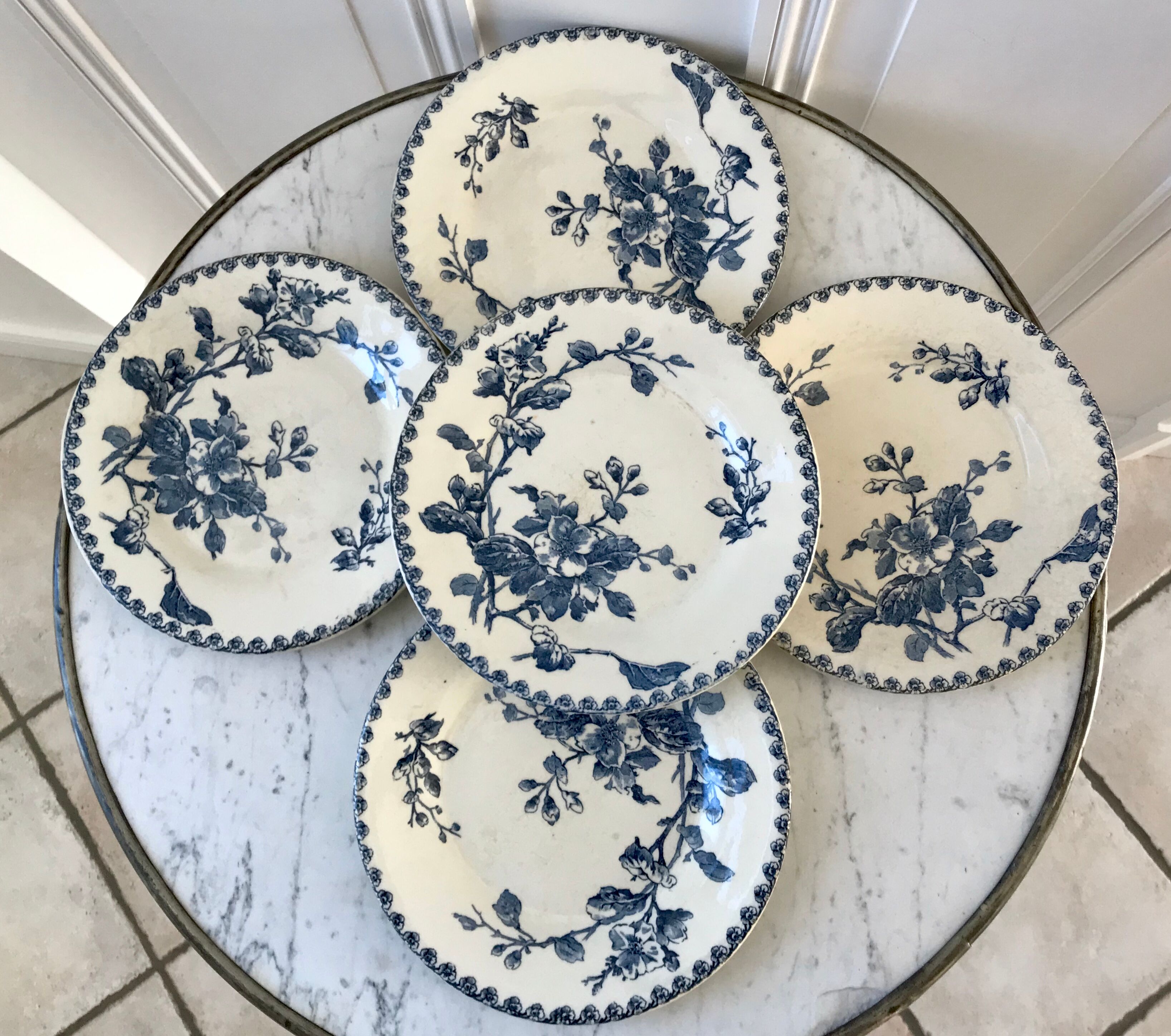 Set of 5 flat plates Gien Terre de Fer model "Fleurs Normandes"