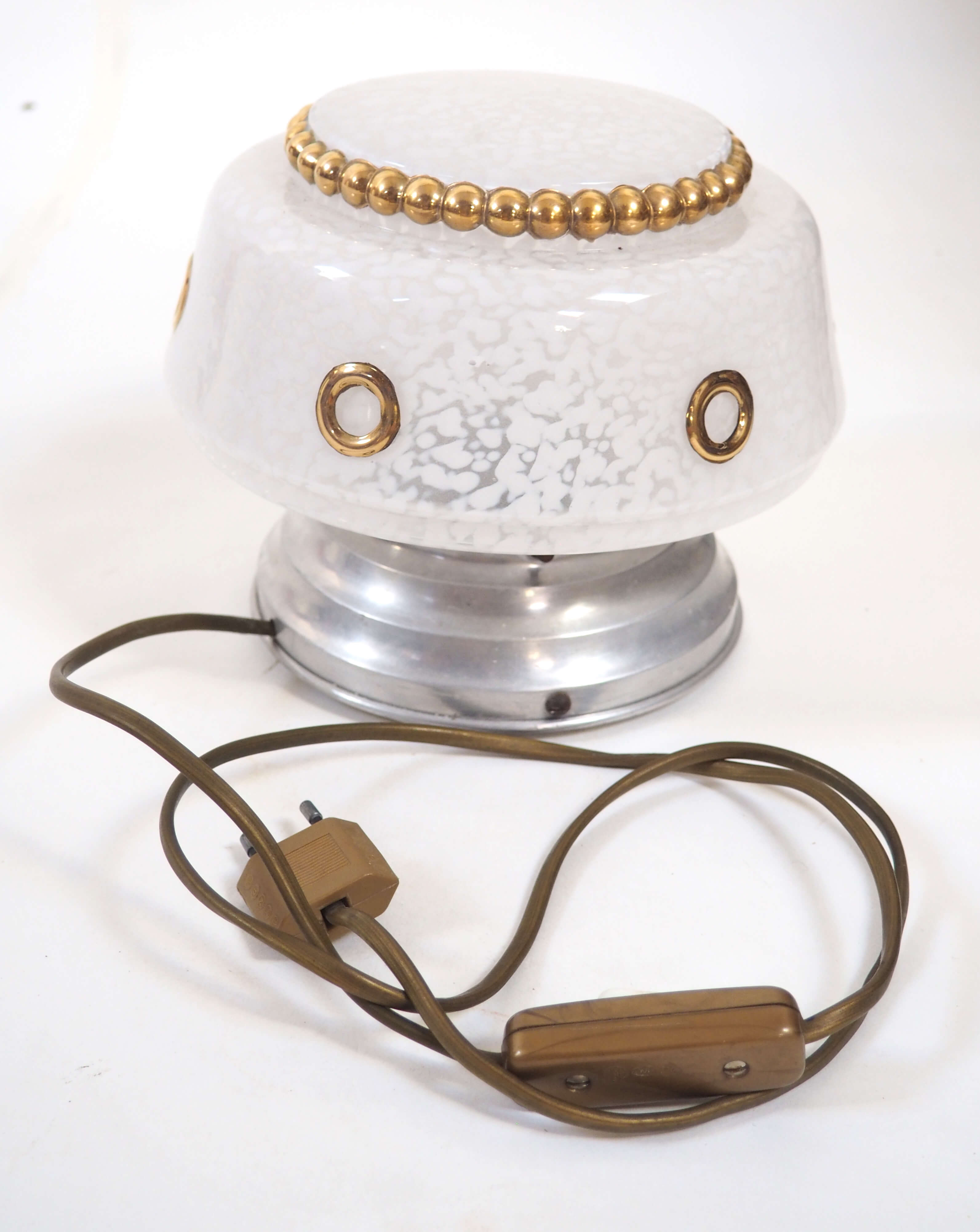 Lamp 40
