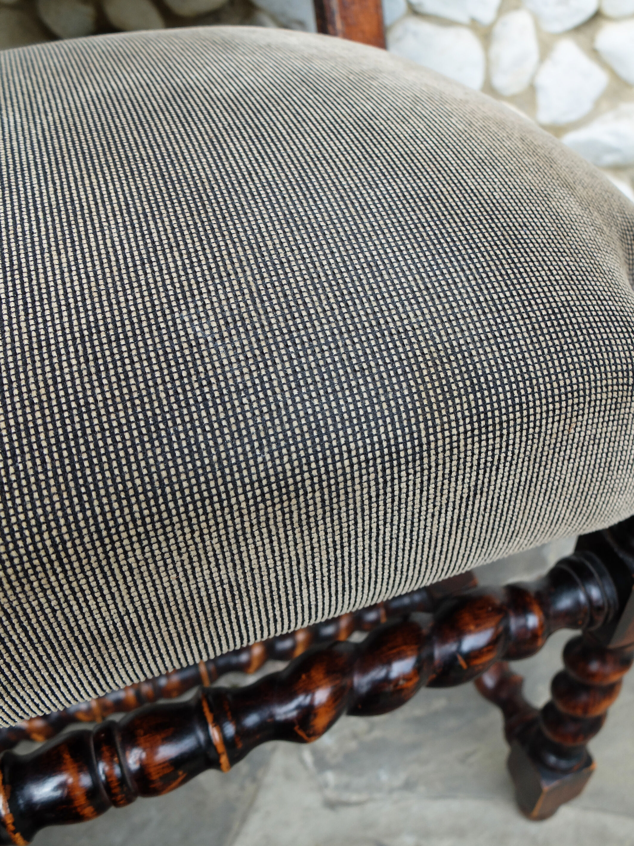 Armchair with sculpted armrests, bust of a woman, Louis XIII Renaissance style