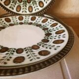 4 dessert plates Boch nut model