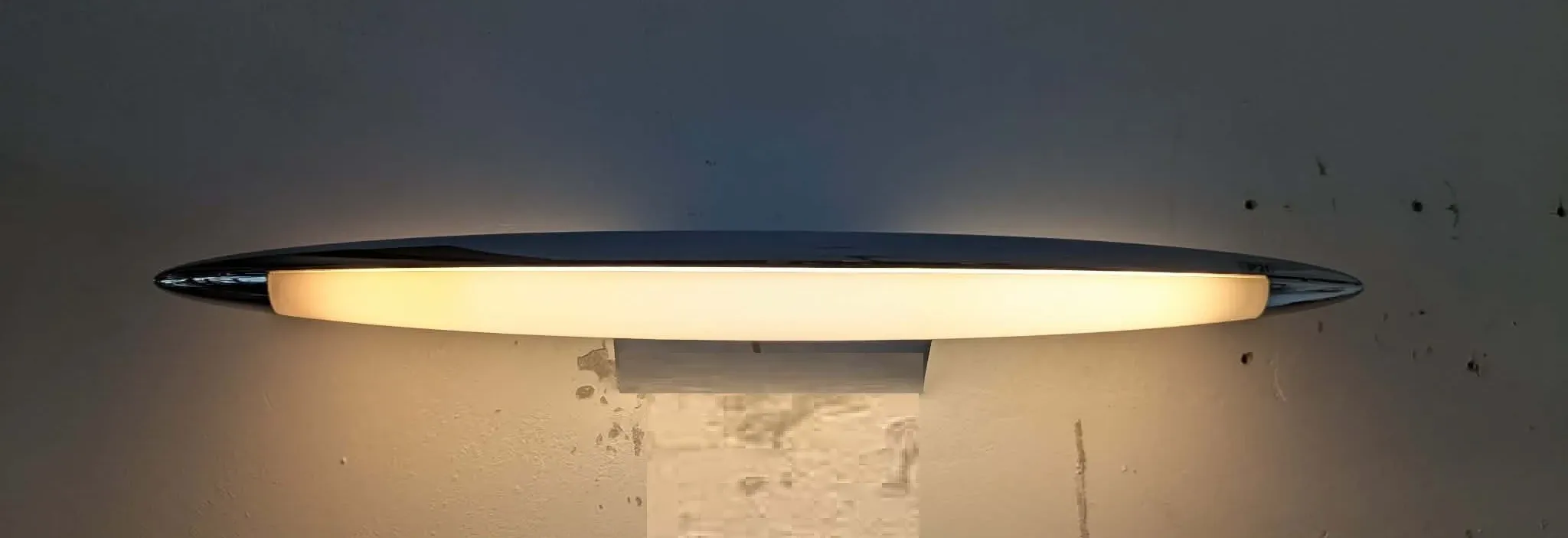80s wall light