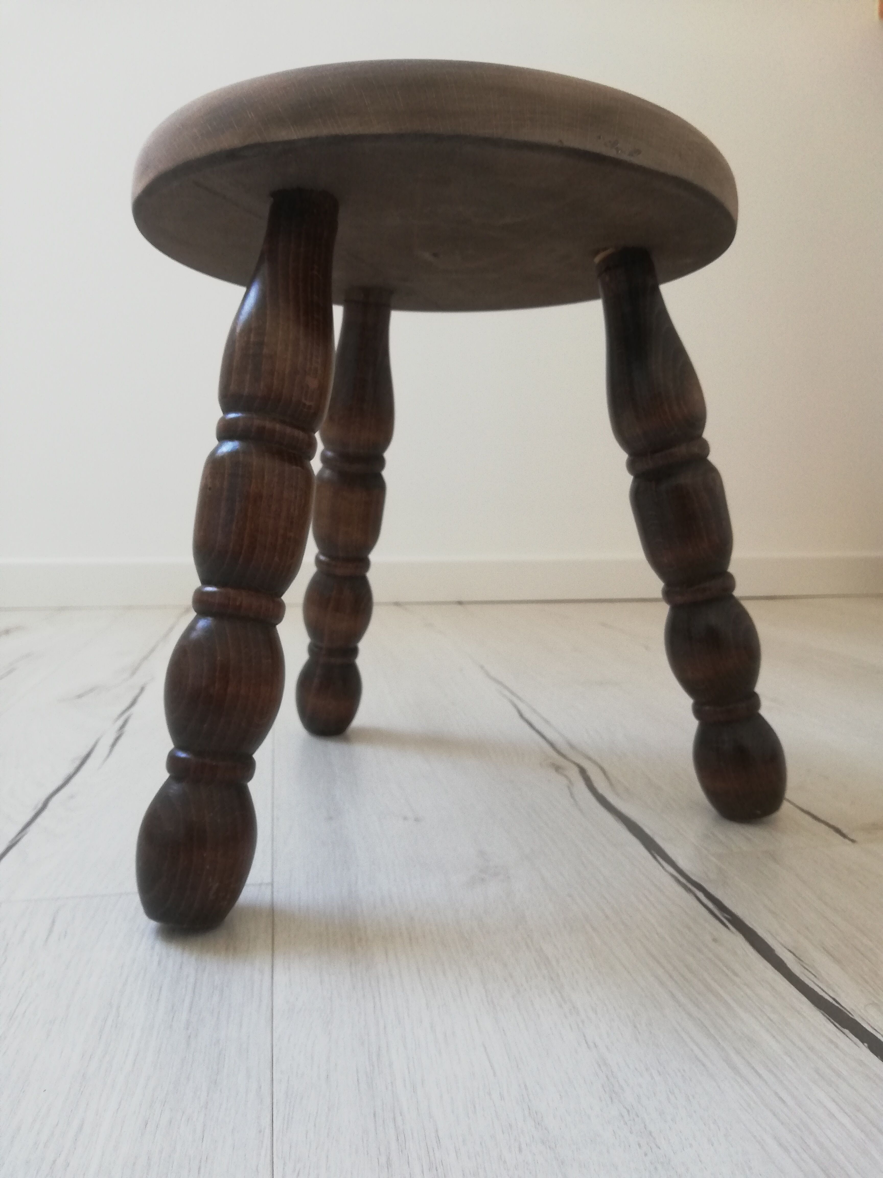 Vintage tripod stool