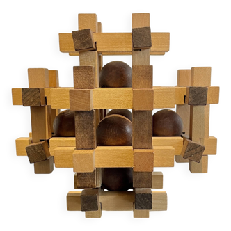Multi-ball wooden puzzle
