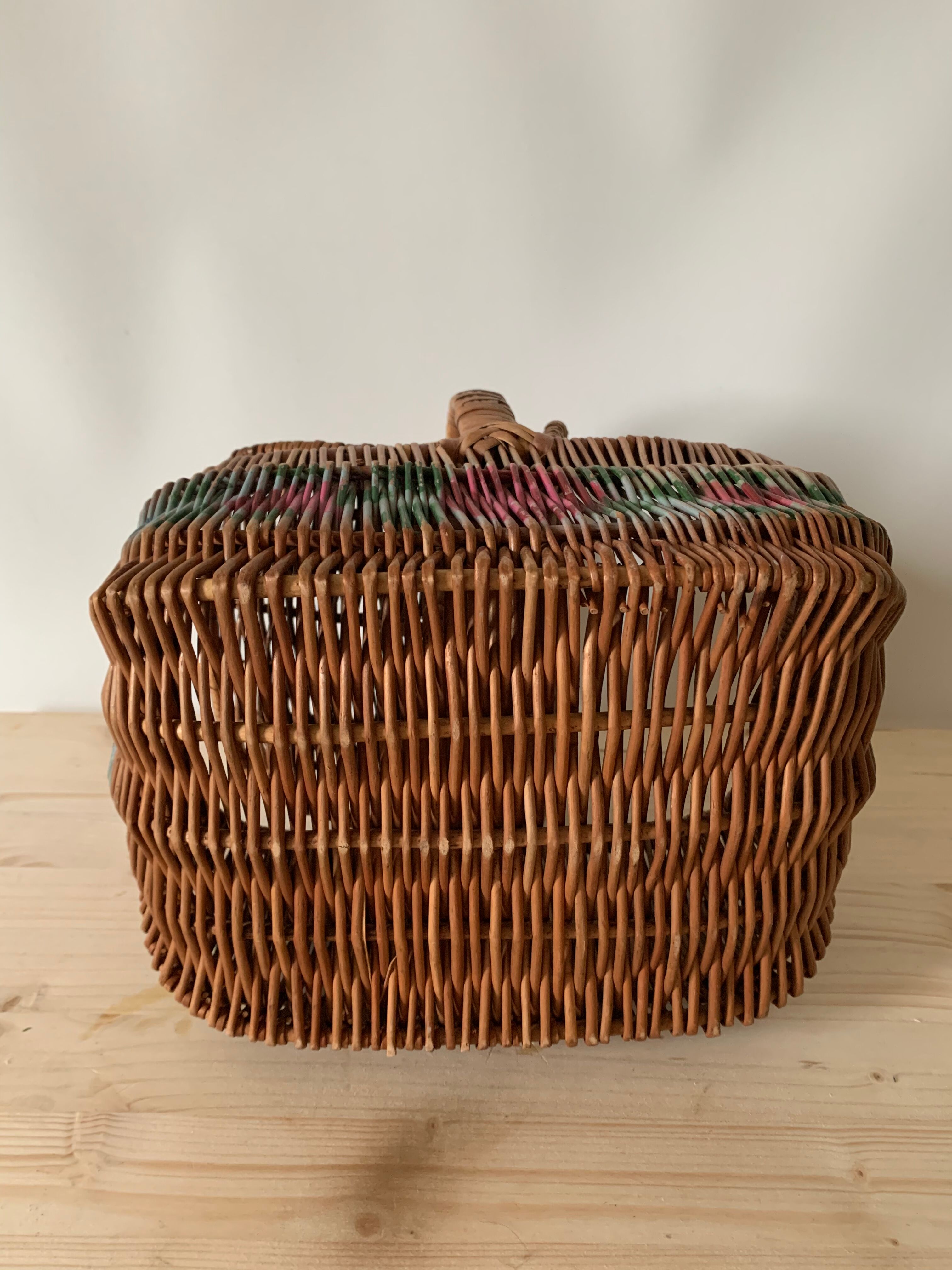 Wicker basket