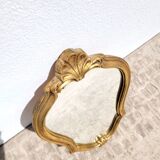Small golden mirror 22x32cm shell pediment