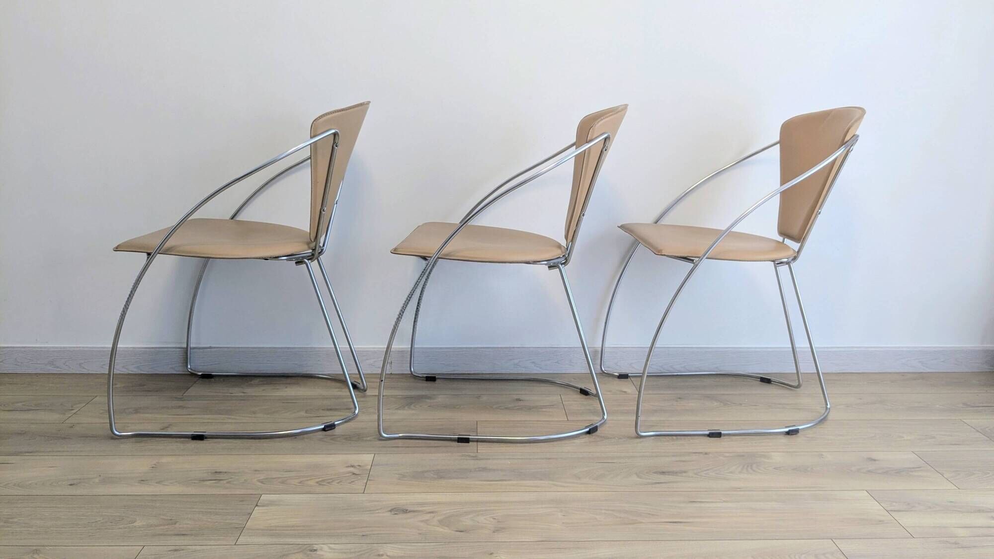 Set of 3 Linda chairs by Arrben – beige faux leather and chrome steel – 1980s
