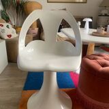Tulip foot chair