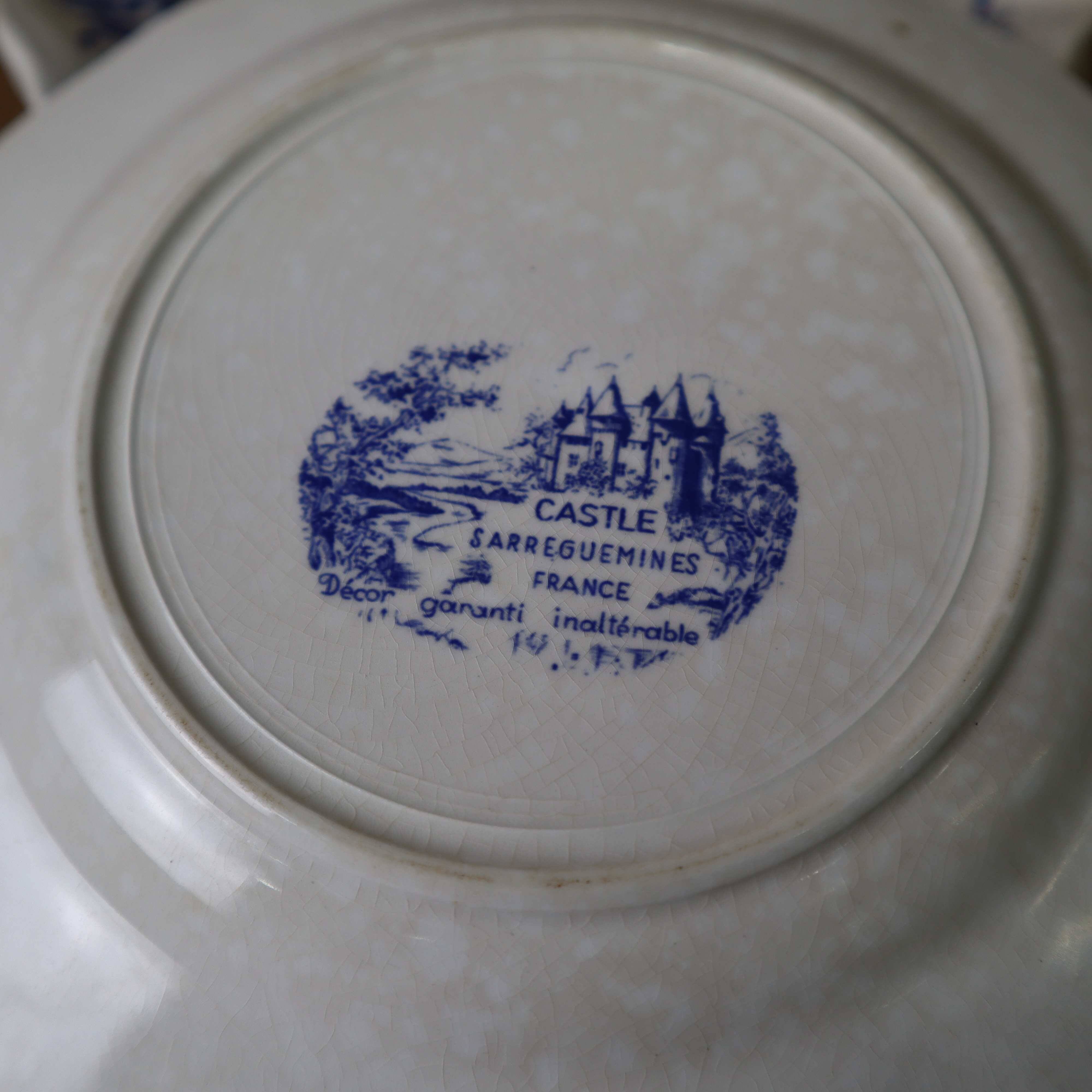 4 vintage Sarreguemines Castle model dessert plates