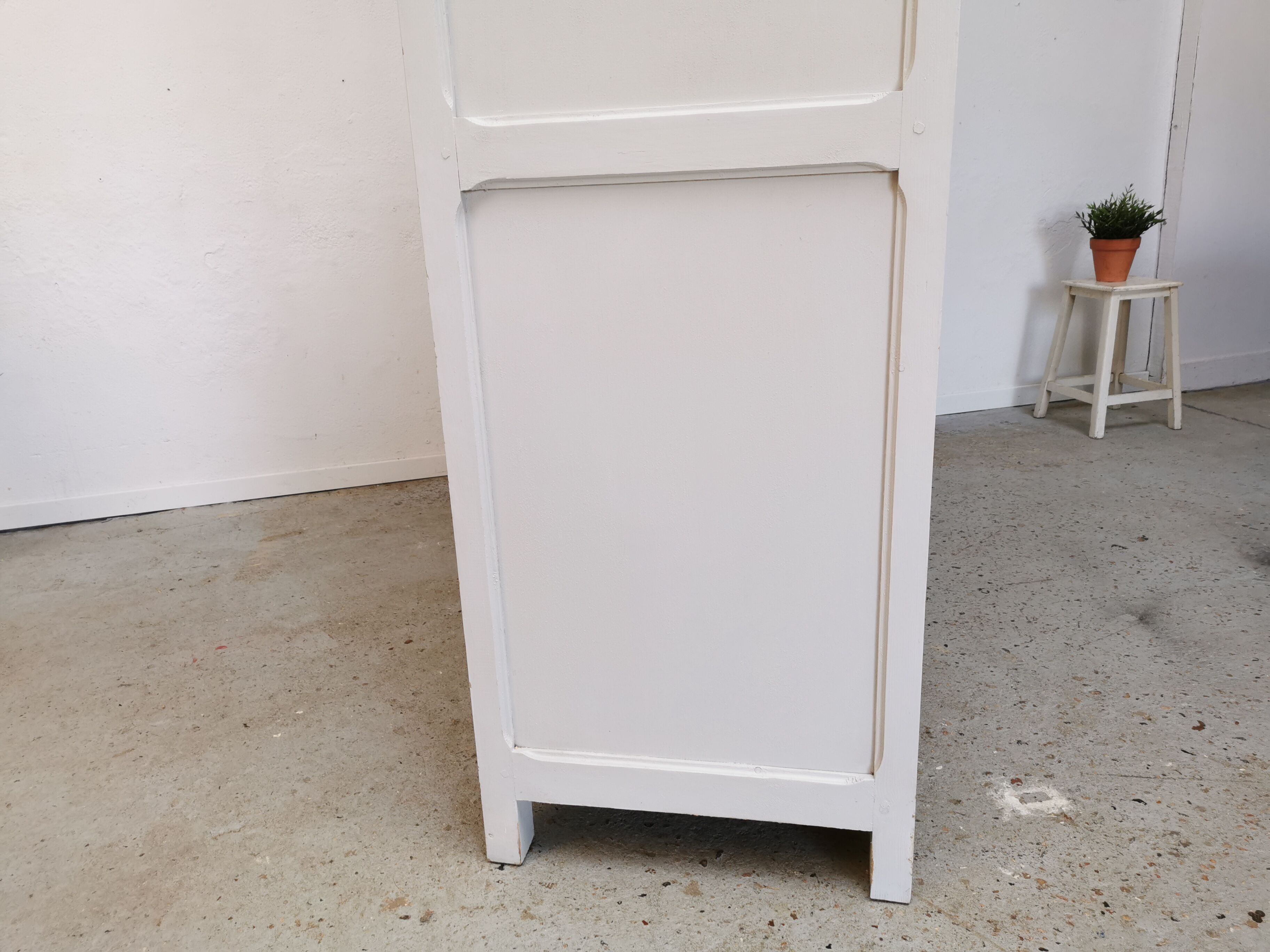 Vintage Parisian wardrobe