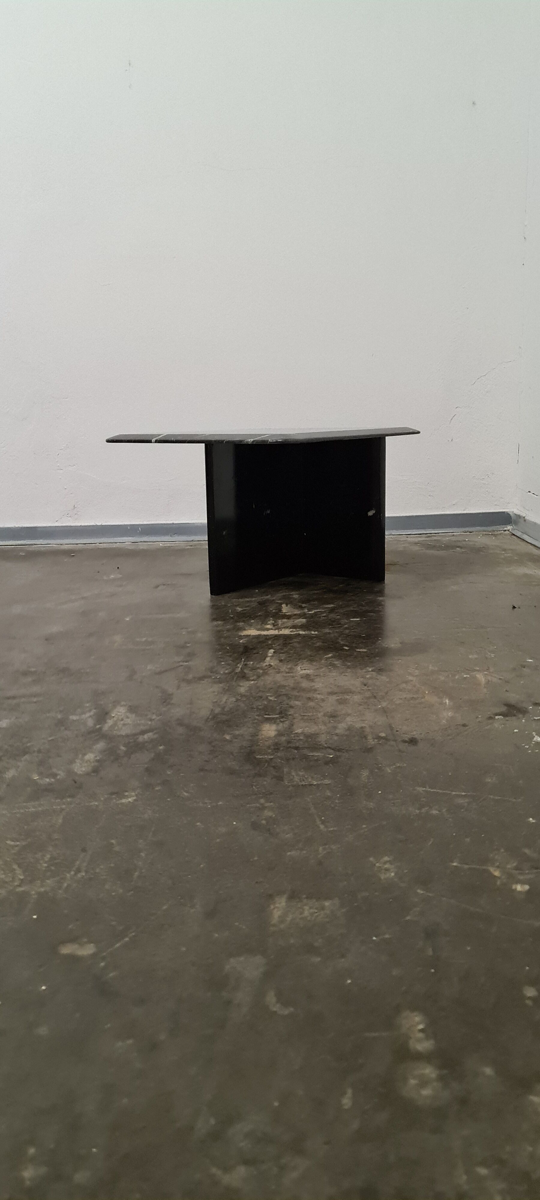 Vintage Black marbel side tabel