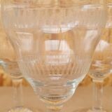 Service de 10 verres à vin en cristal ciselé