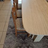 Table manger travertin.