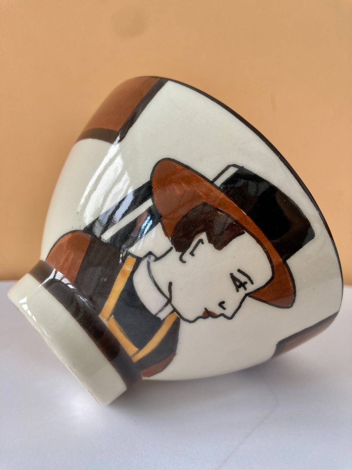 Henriot regionalist art deco mug