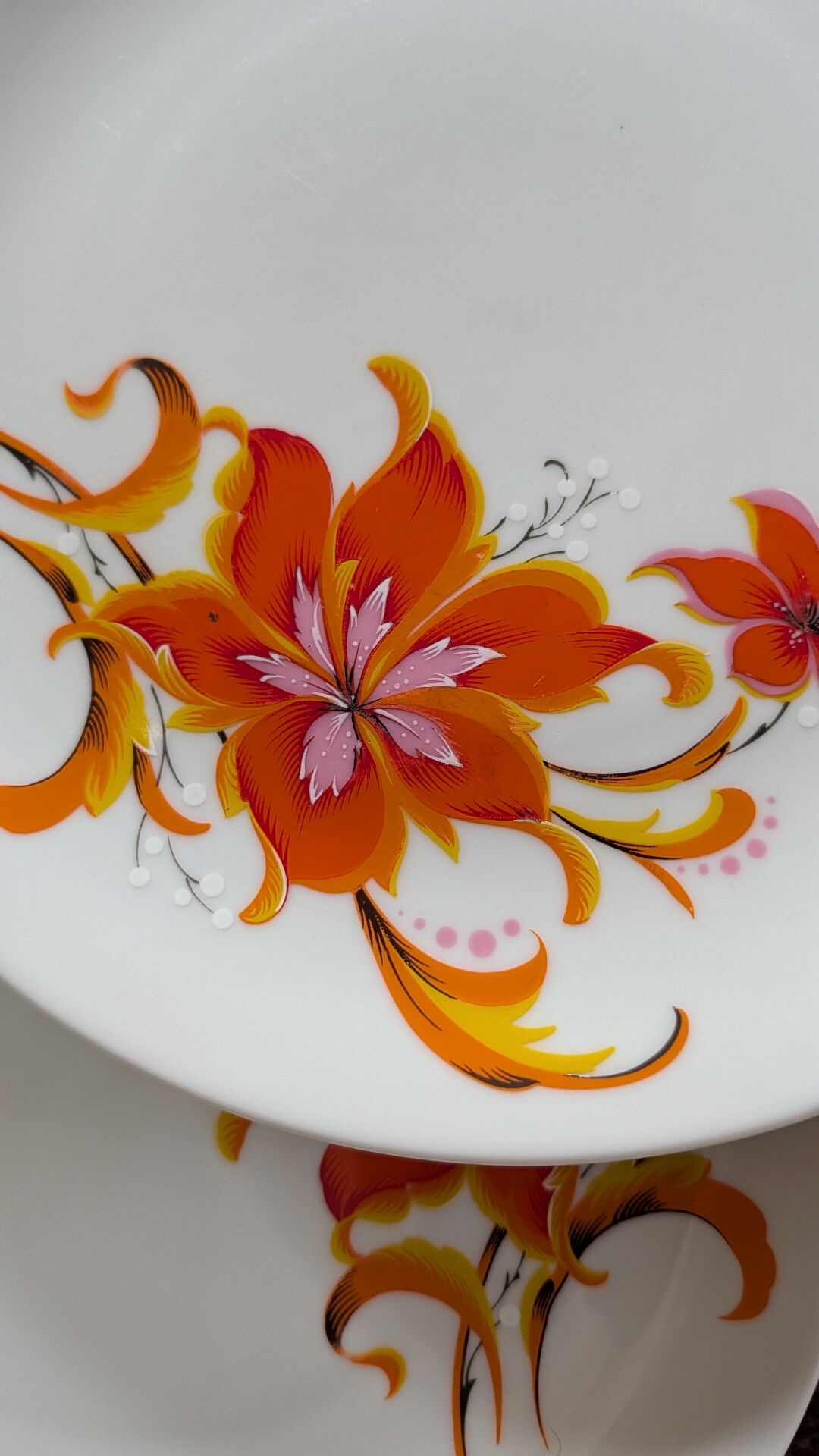 Assiettes Winterling décor floral seventies