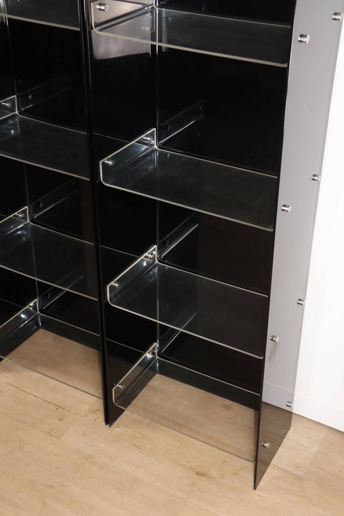 Vintage Space Age bookshelf in black and clear plexiglass – 1970