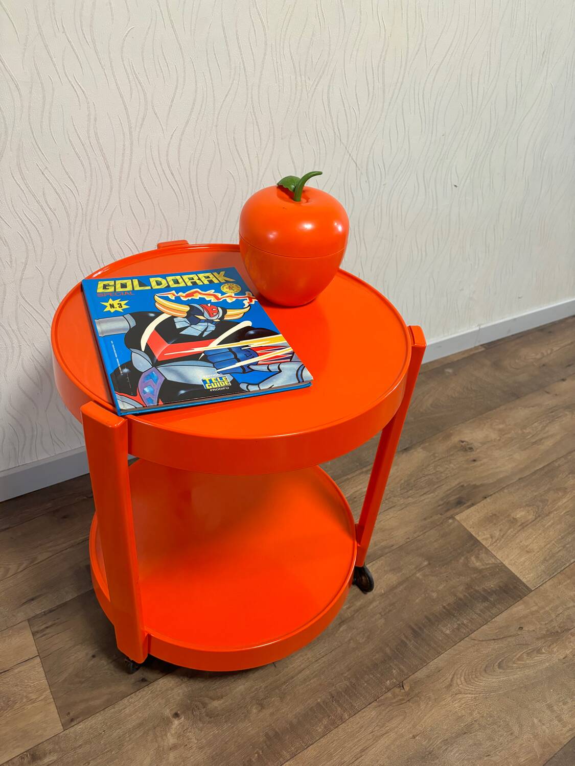 Desssert Prisunic orange - meuble d'appoint Prisunic - bout de canapé vintage -70s