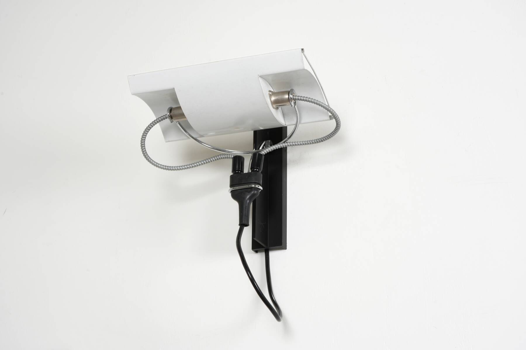 Gino_Sarfatti pair of wall lights mod. 269 Arteluce edition circa 1980