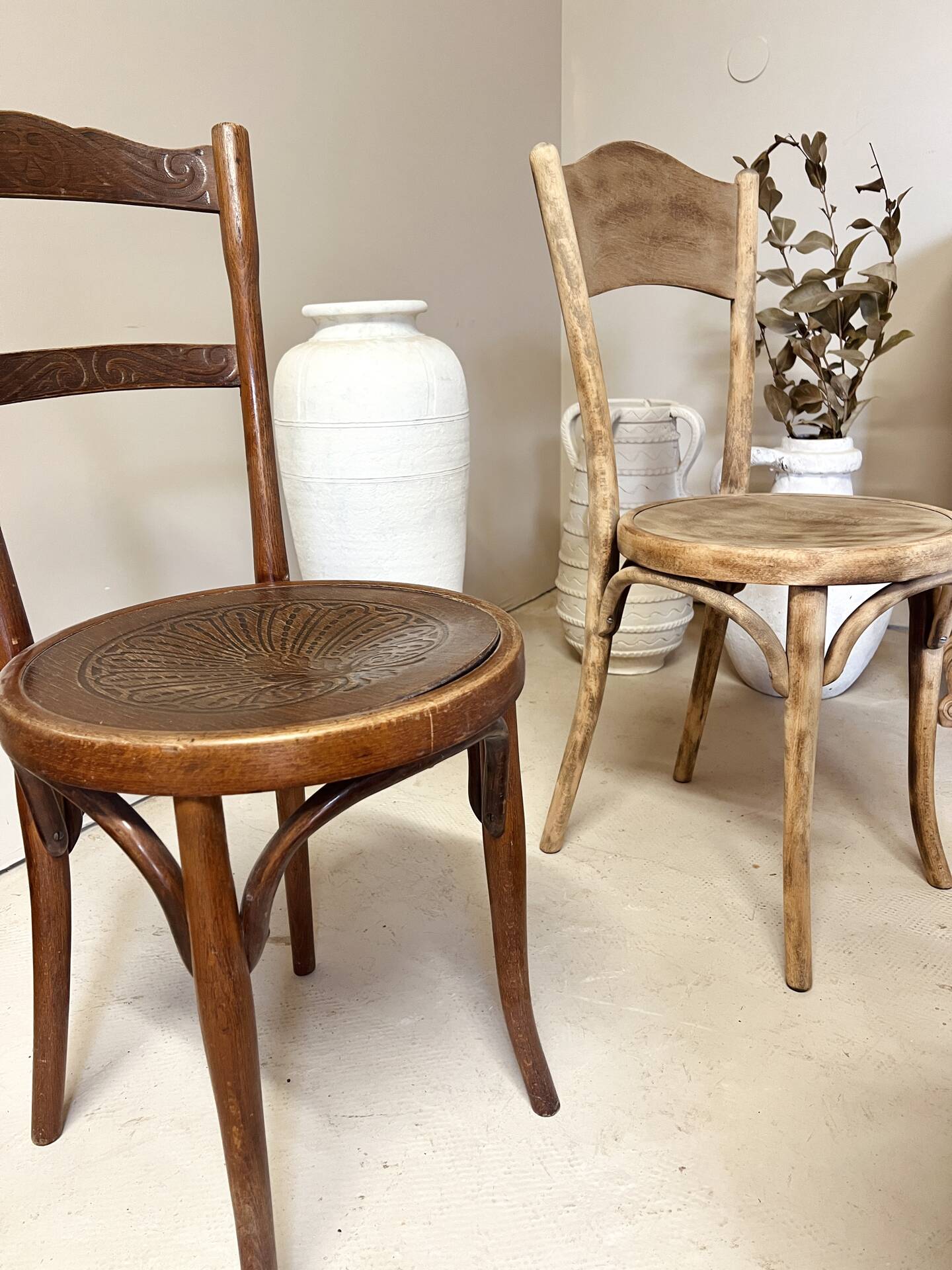 Set of 4 J&J Kohn and Thonet chairs