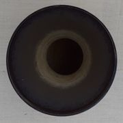 Vase balustre en céramique signé