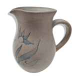 Sandstone pitcher