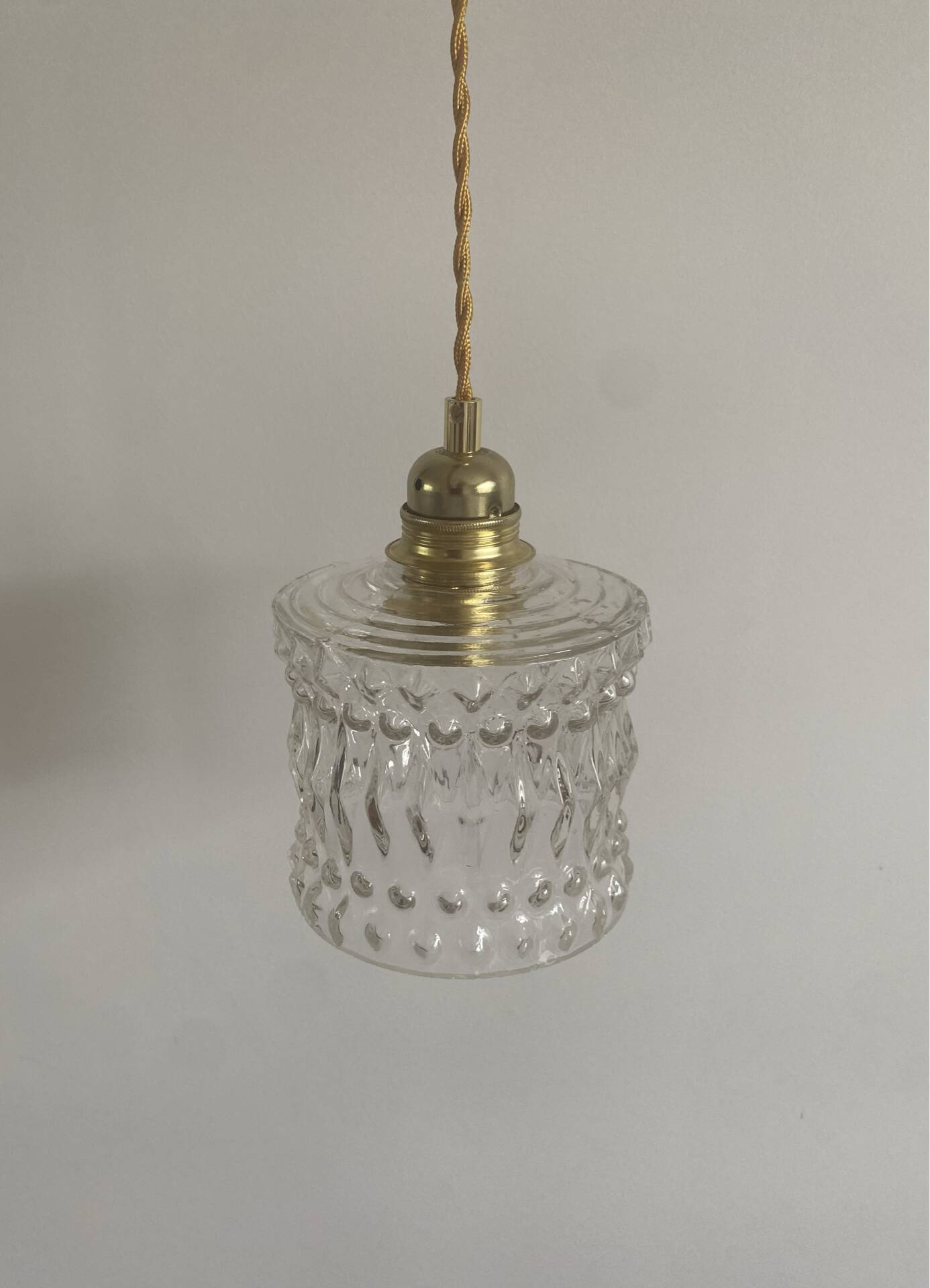 Suspension with vintage glass globe