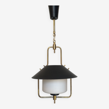 Modernist chandelier in brass and opaline glass