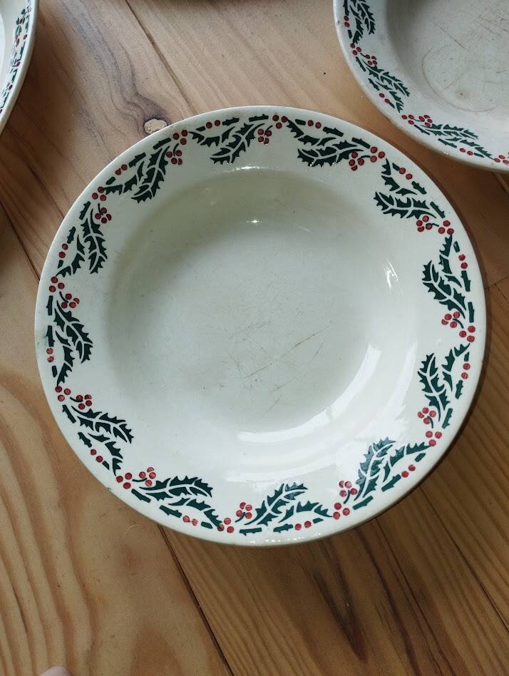Holly tableware, ironstone, Hamage, Wolves Mill.