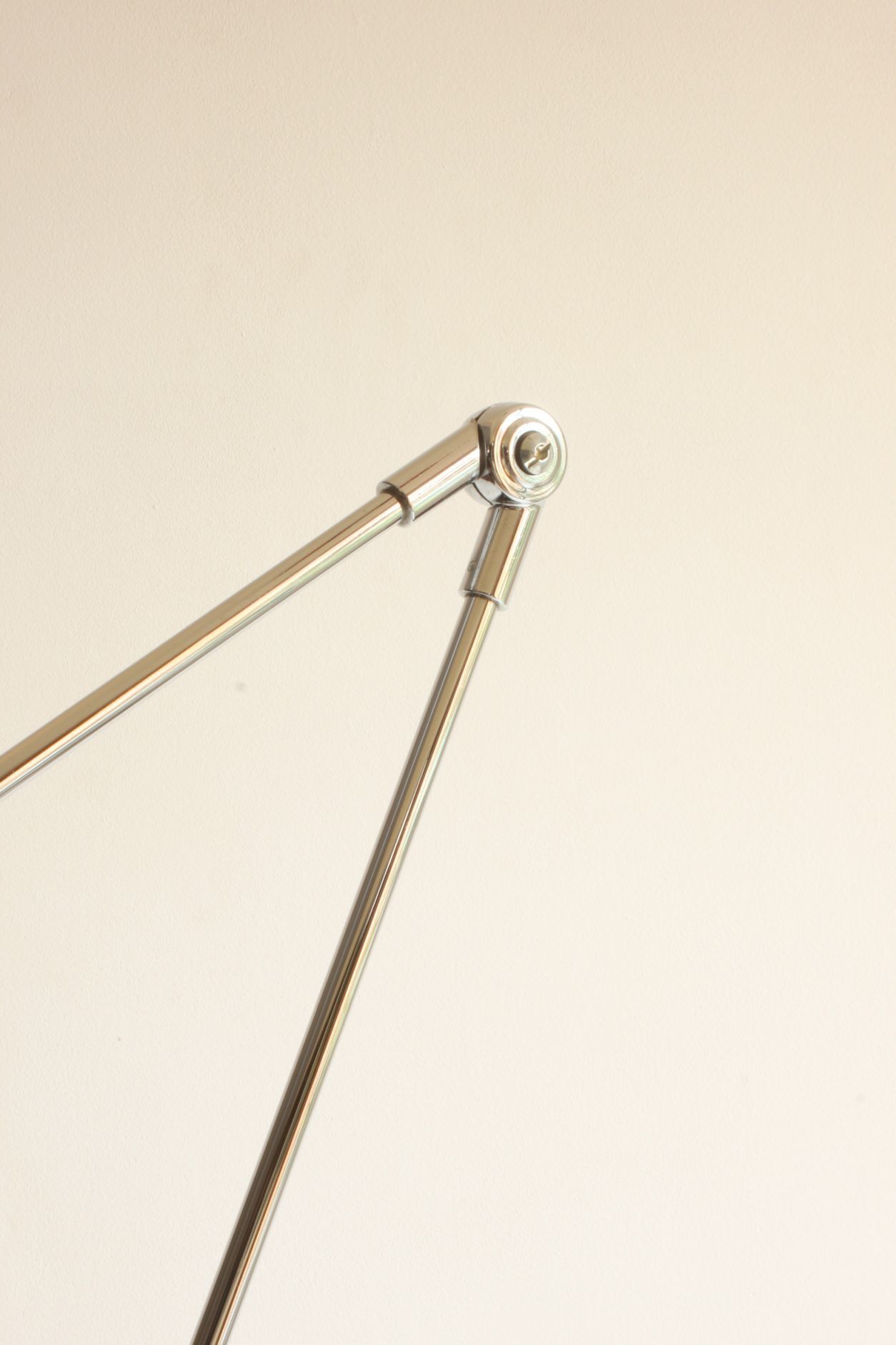 Vintage adjustable chrome medical precision light by Derungs Licht, Switzerland 1980s.