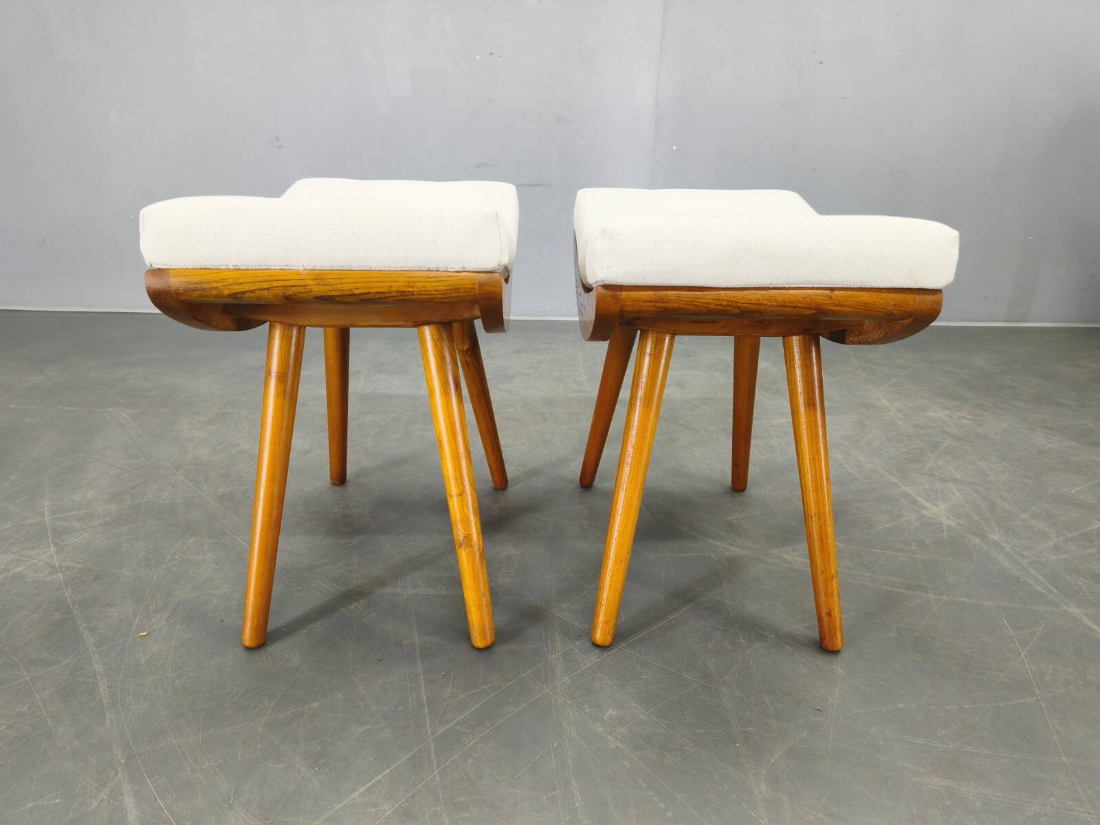 Pair of Mid-Century Maple Wood Stools, 1960, Czechoslovakia