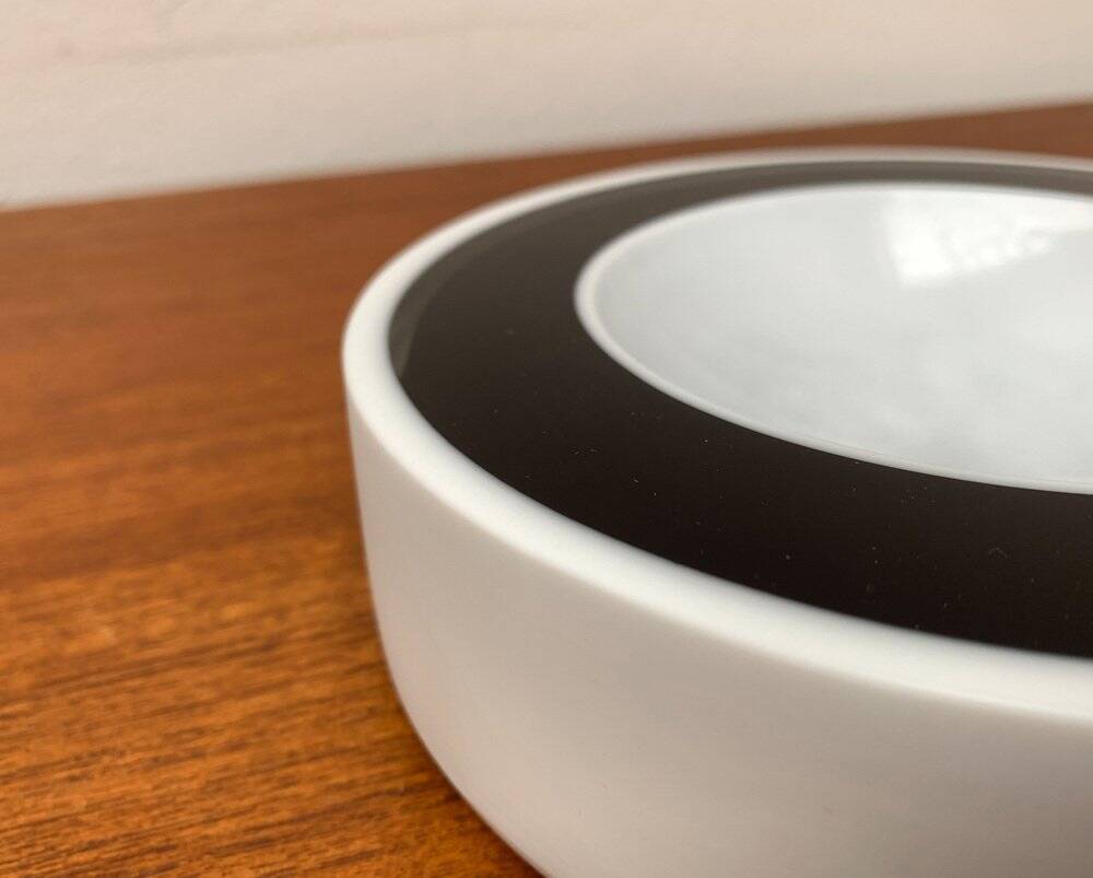 Postmodern glass bowl from mid-century Italy by Alessandro Pianon for Vistosi, 1960s.