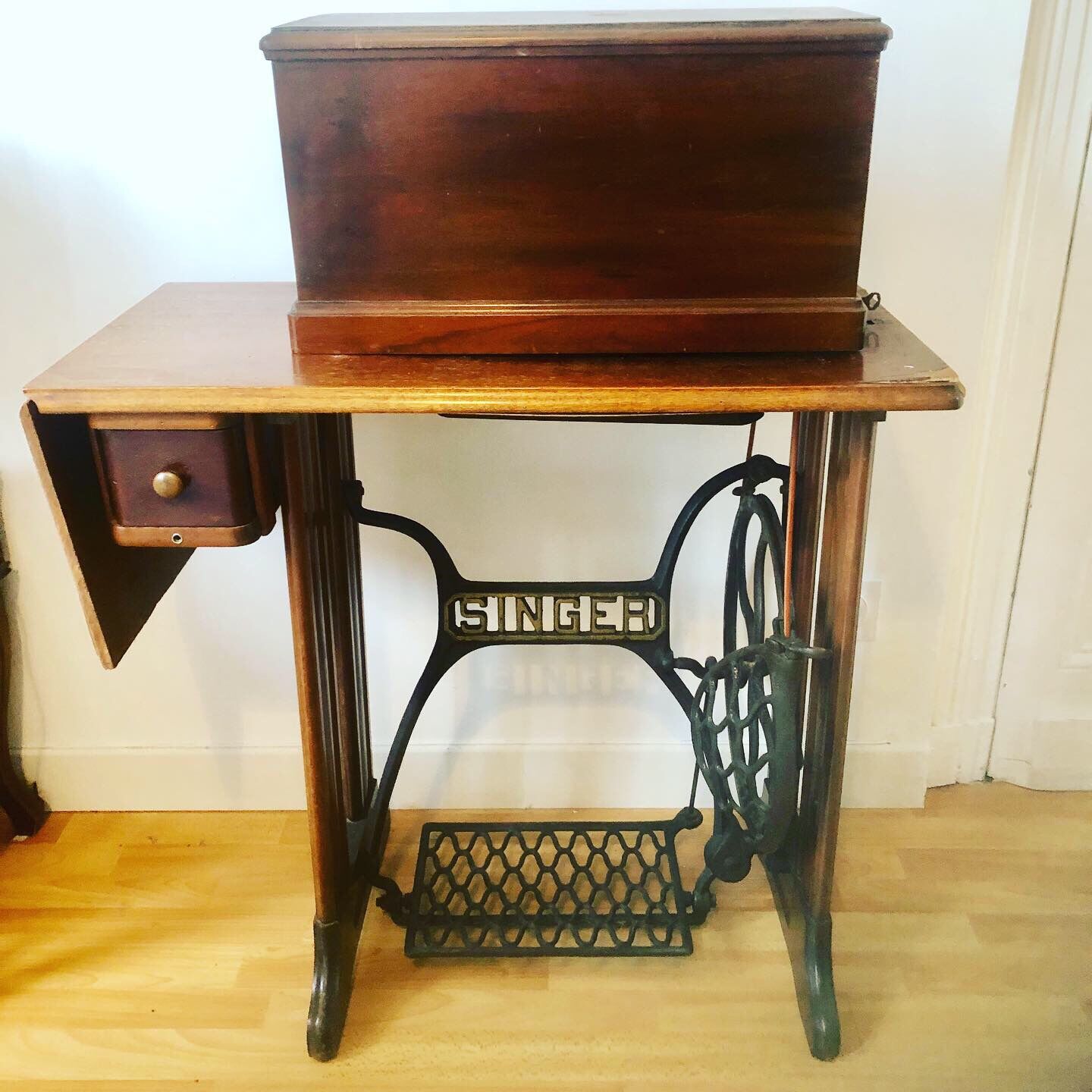 Singer sewing machine