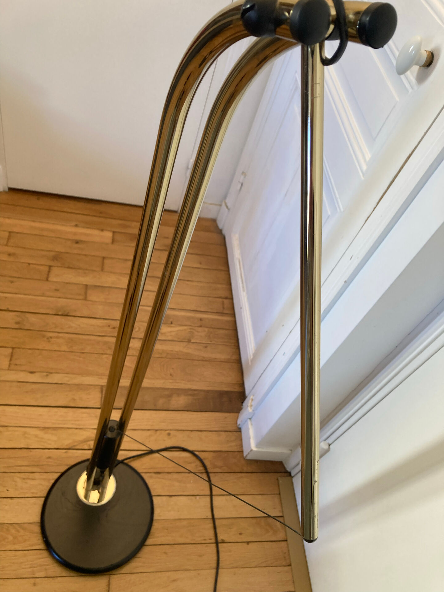 Lampadaire à contrepoids